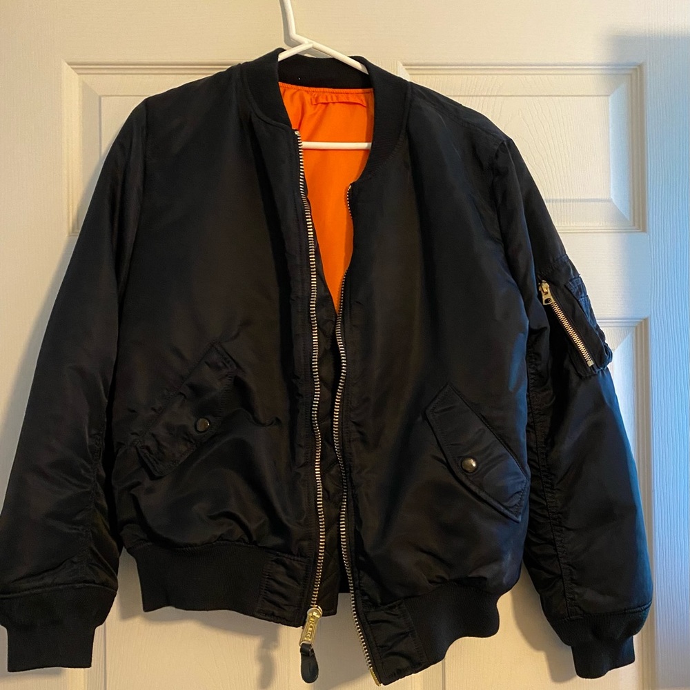 Woman’s Alpha Industries MA-1 Flight Jacket Size Large